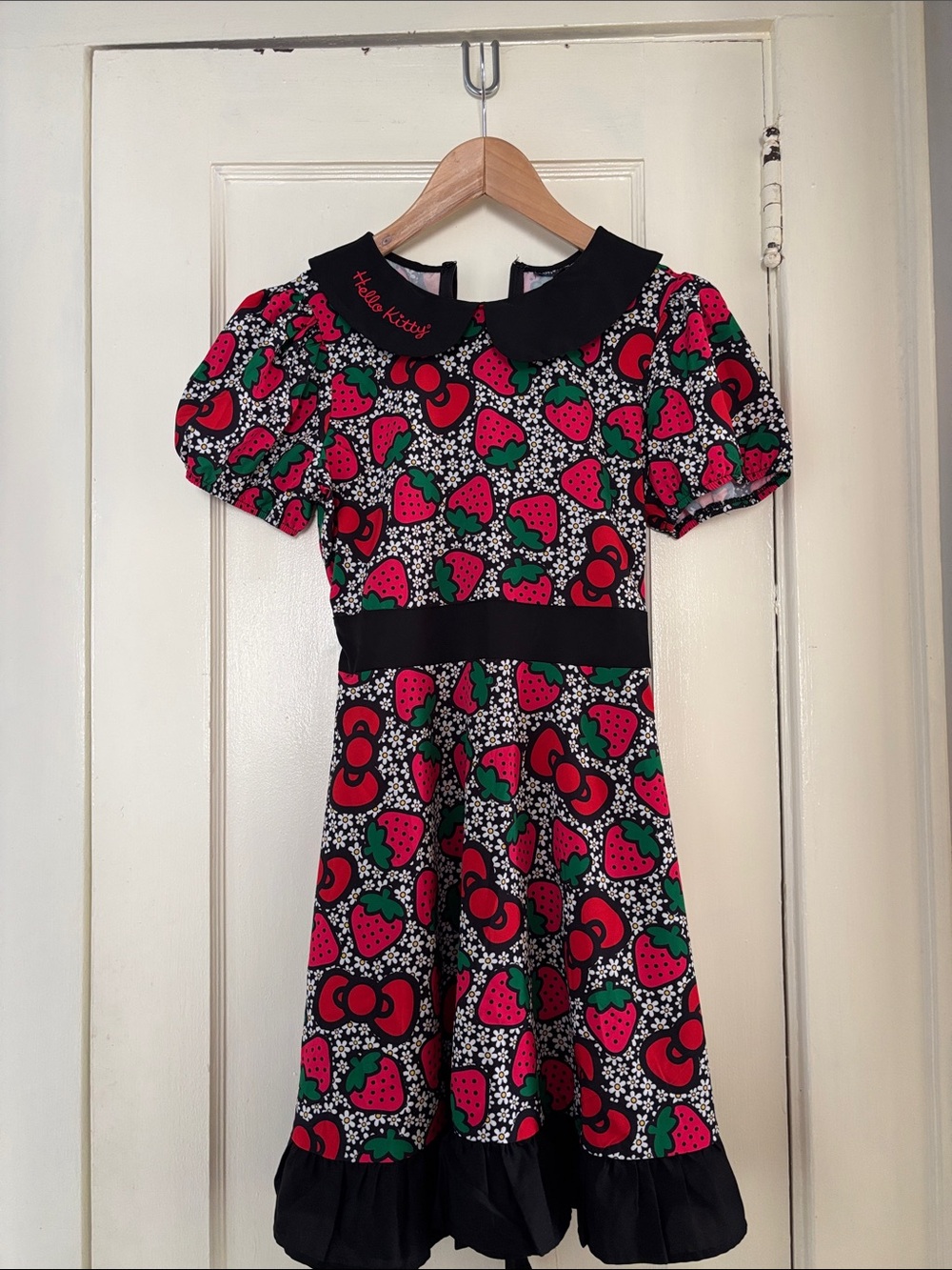 Hello Kitty Black Strawberry Print Puff-Sleeve Dress
